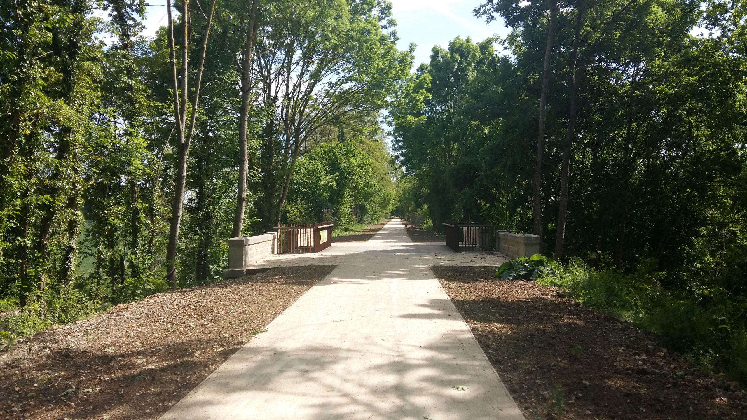 Ancienne voie ferrée Paris-Bastille / Verneuil-l’Étang